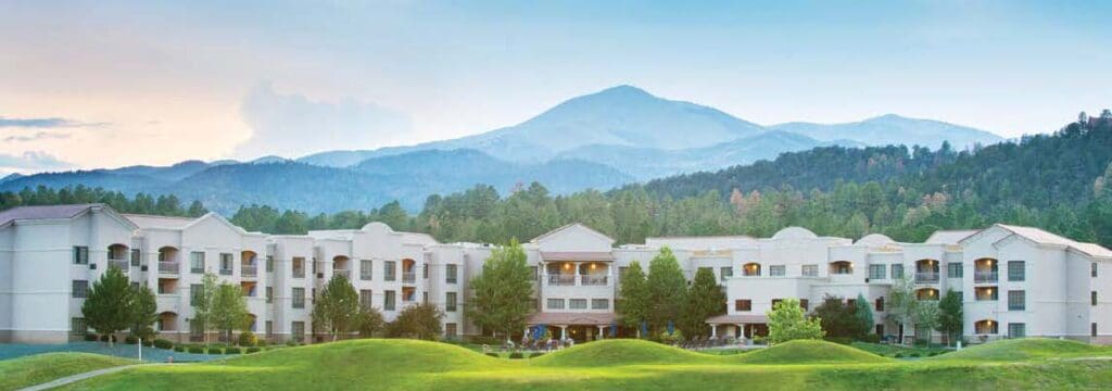 MCM Elegante Lodge & Resort